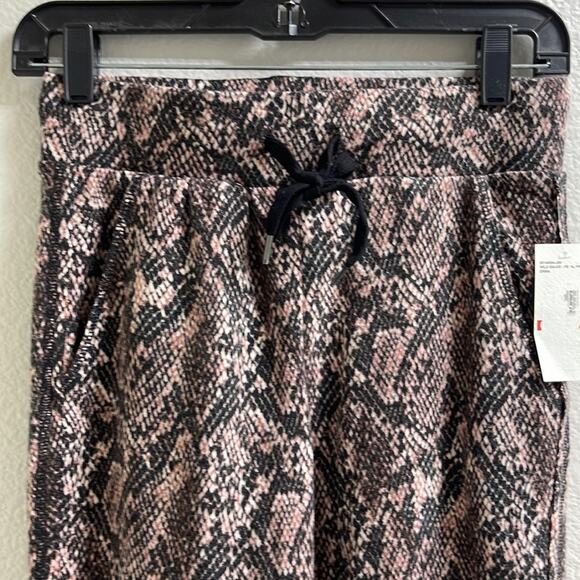 D) Jessica Simpson Wild Snake Pink Erina size Petite Extra Small - Picture 4 of 15